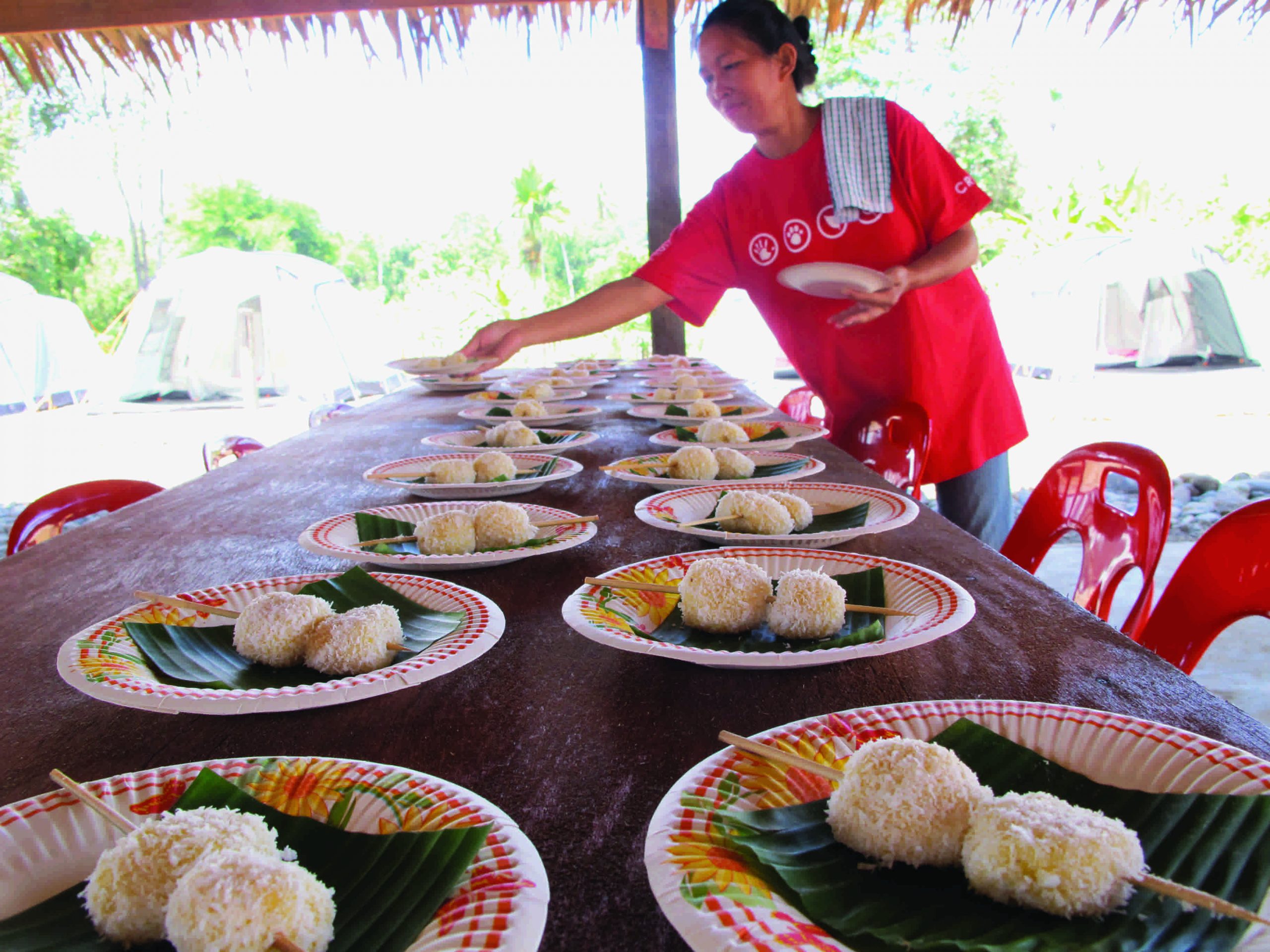 school_expedition_borneo_impact_traditional_food-1