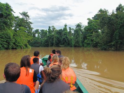 school_expedition_borneo_trek_river_cruise