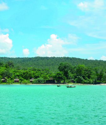 school_expedition_cambodia_scuba_beach_landscape