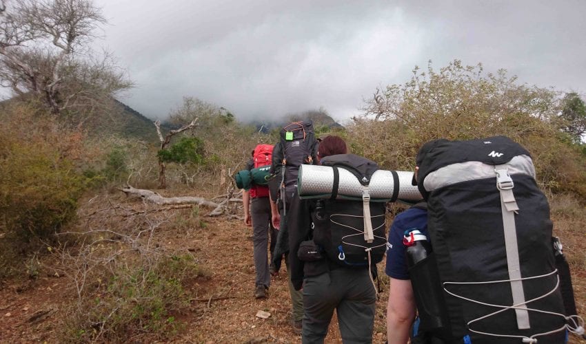 school_expedition_kenya_gold_hill_climb