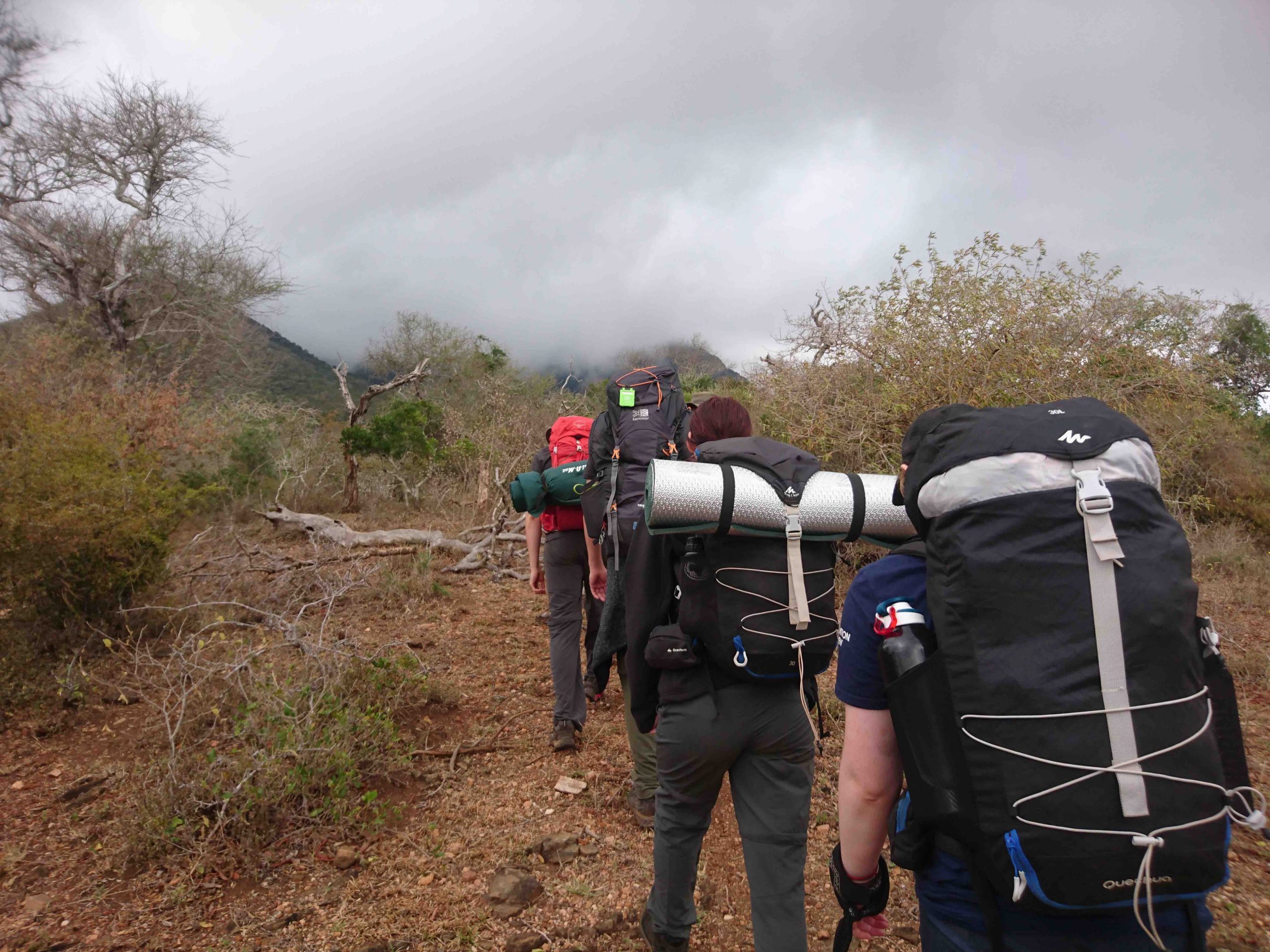 school_expedition_kenya_gold_hill_climb