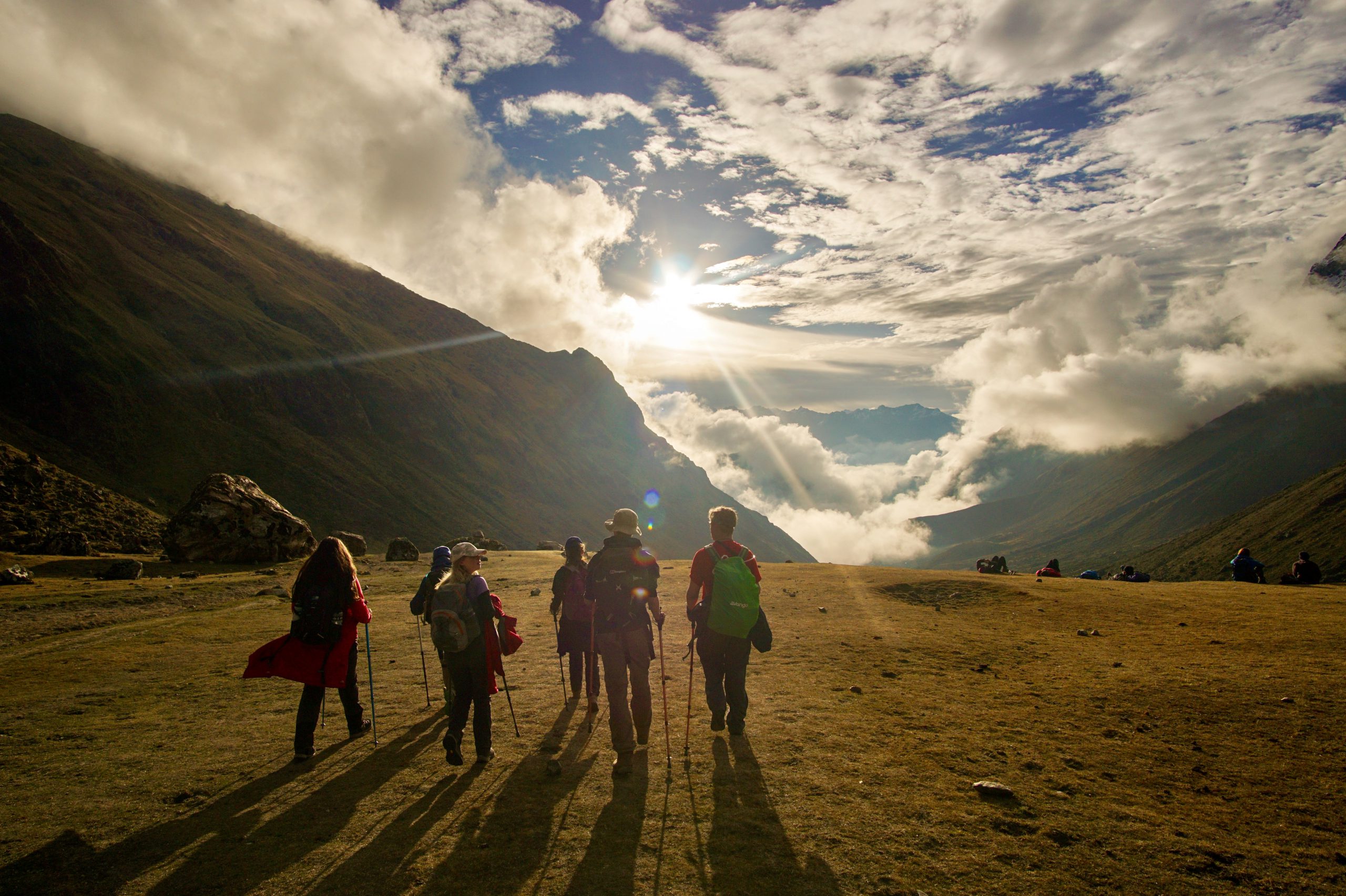 school_expedition_peru_trek_sunset_walk-2