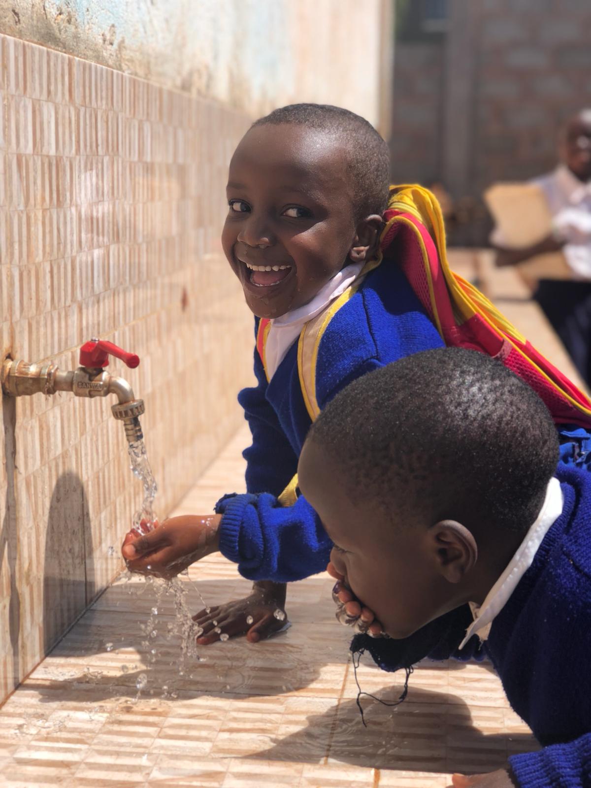 school_expedition_tanzania_trek_clean_water